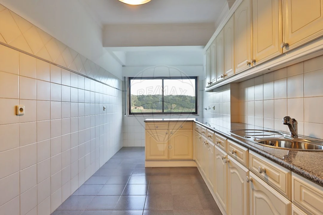 Apartamento T2 para Venda em Barcarena Foto 6