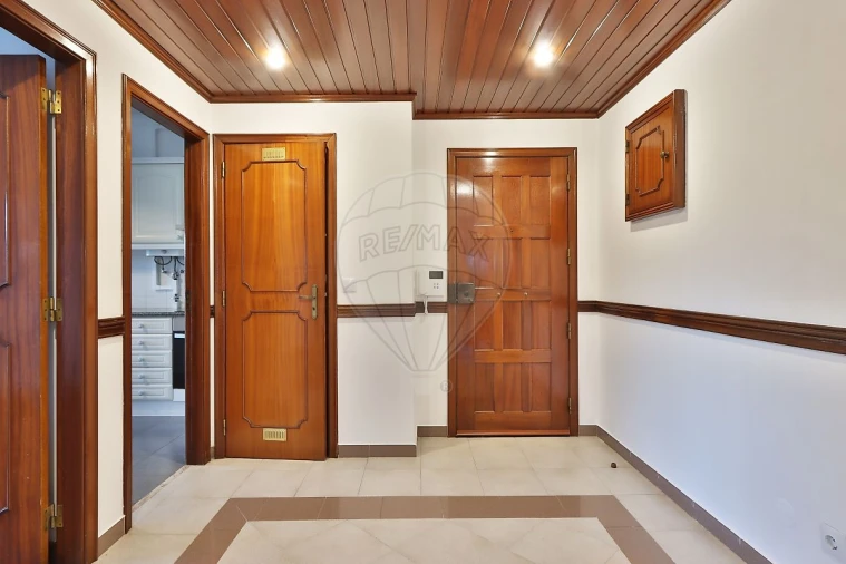 Apartamento T2 para Venda em Barcarena Foto 15