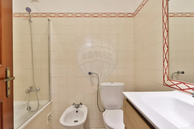 Apartamento T2 para Venda em Barcarena Foto 14