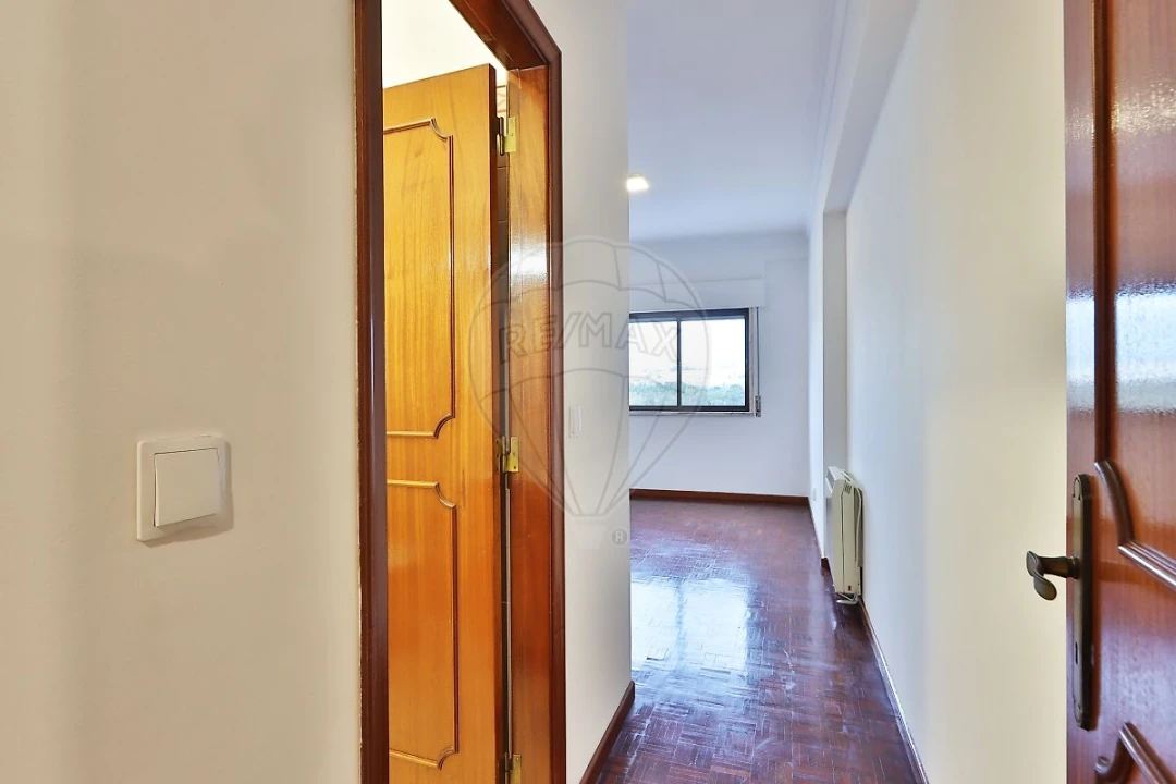 Apartamento T2 para Venda em Barcarena Foto 9