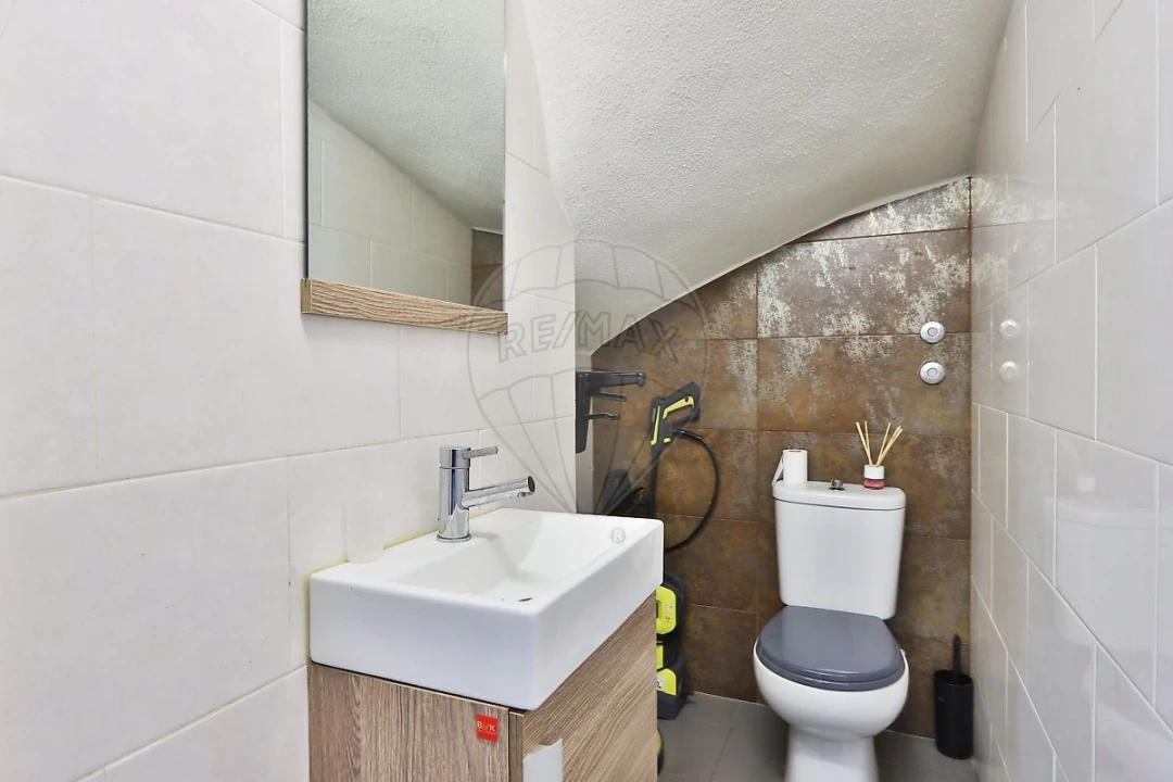 Moradia T4 para Venda em Rio de Mouro Foto 31