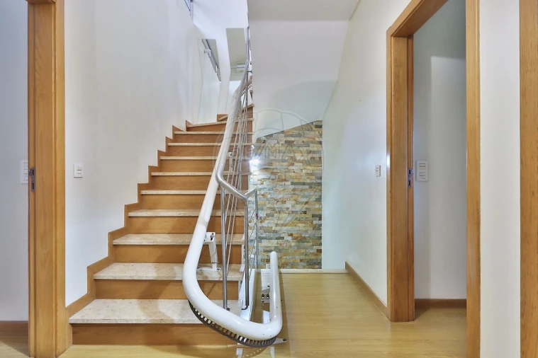 Moradia T4 para Venda em Rio de Mouro Foto 28