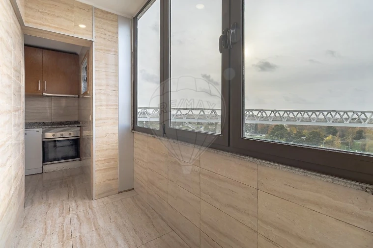 Apartamento T2 para Venda em Mafamude e Vilar do Paraíso Foto 7