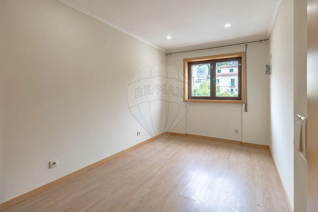 Apartamento T2 para Venda em Mafamude e Vilar do Paraíso Foto 13