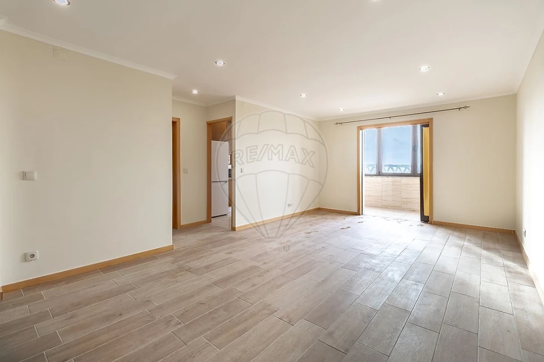 Apartamento T2 para Venda em Mafamude e Vilar do Paraíso Foto 4