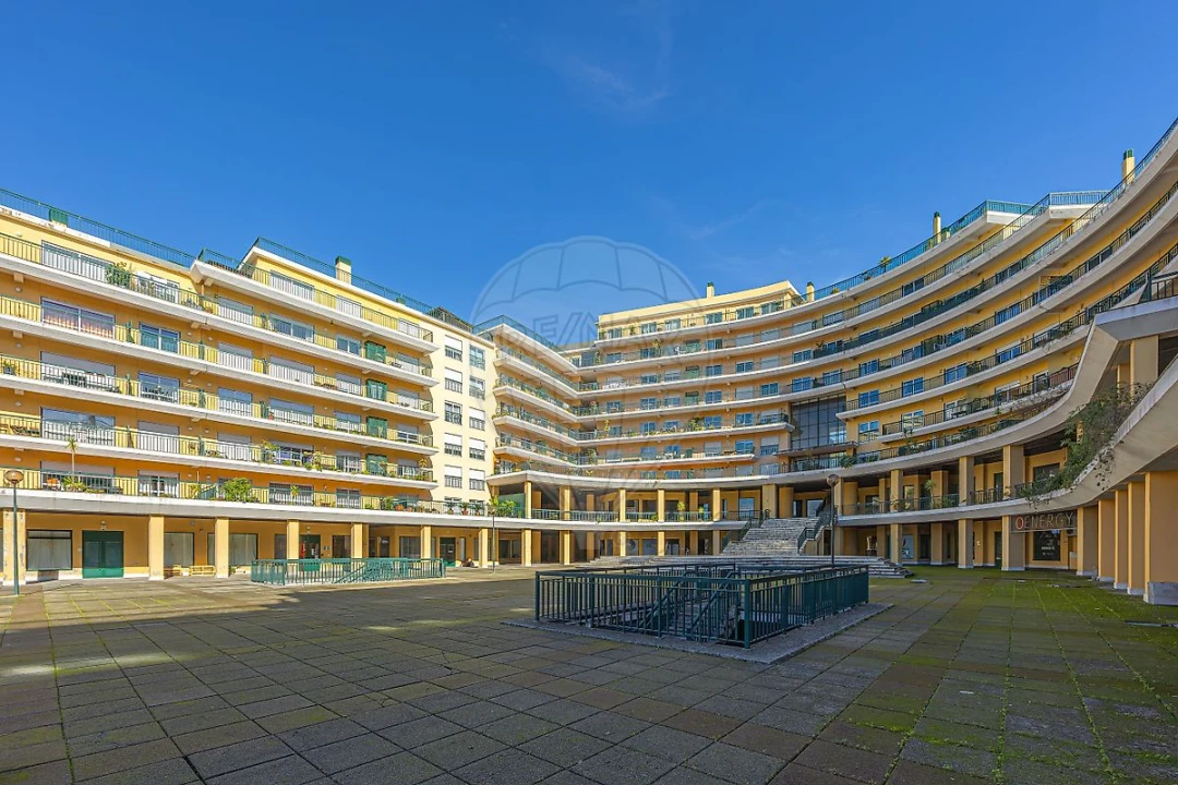 Apartamento T4 para Venda em Santa Maria, São Pedro e Matacães Foto 1