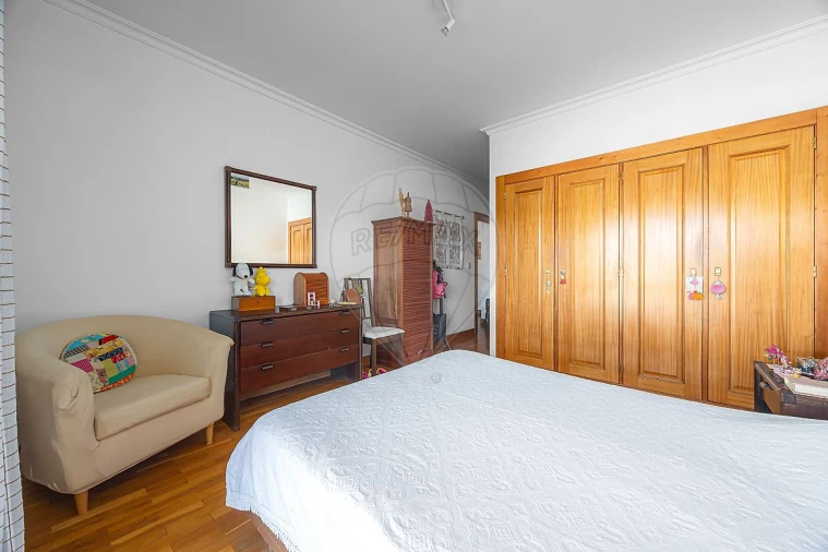 Apartamento T4 para Venda em Santa Maria, São Pedro e Matacães Foto 10