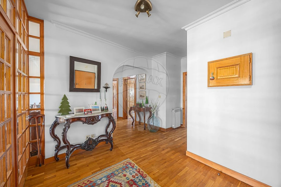 Apartamento T4 para Venda em Santa Maria, São Pedro e Matacães Foto 8