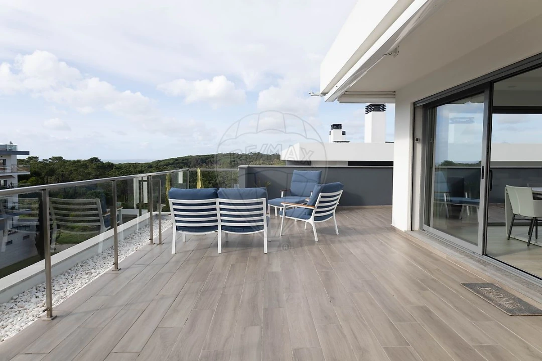 Apartamento T4 para Venda em Charneca de Caparica e Sobreda Foto 35