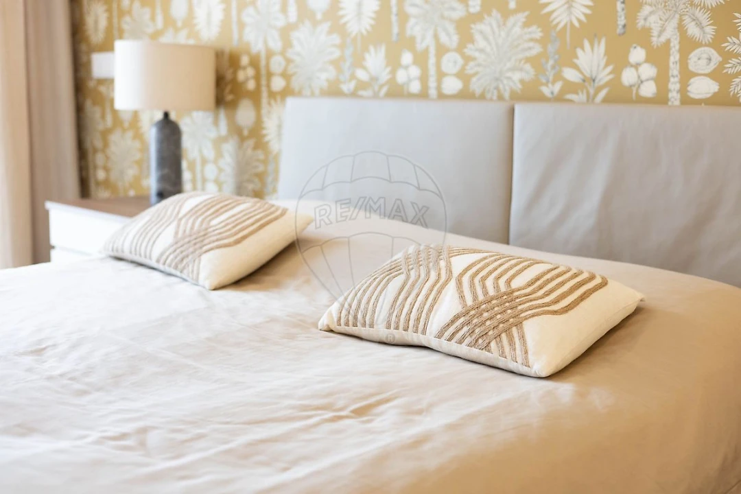 Apartamento T4 para Venda em Charneca de Caparica e Sobreda Foto 17