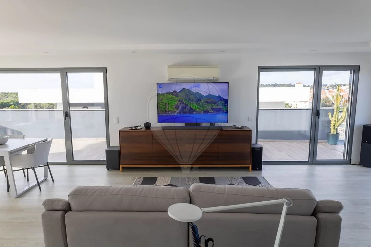 Apartamento T4 para Venda em Charneca de Caparica e Sobreda Foto 31