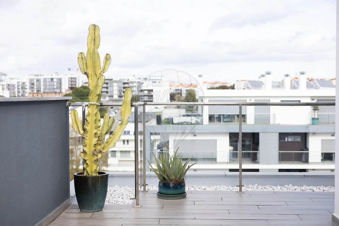 Apartamento T4 para Venda em Charneca de Caparica e Sobreda Foto 40