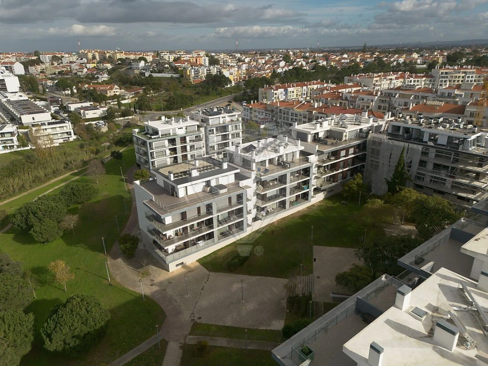 Apartamento T4 para Venda em Charneca de Caparica e Sobreda Foto 49