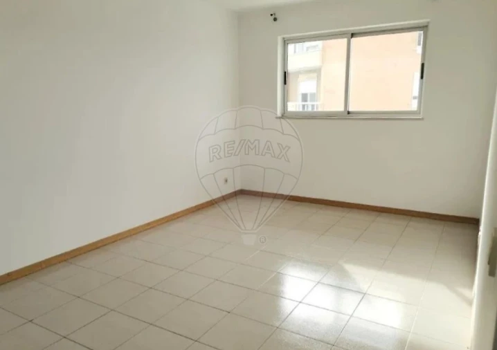 Apartamento T2 para Venda em Mina de Água Foto 2