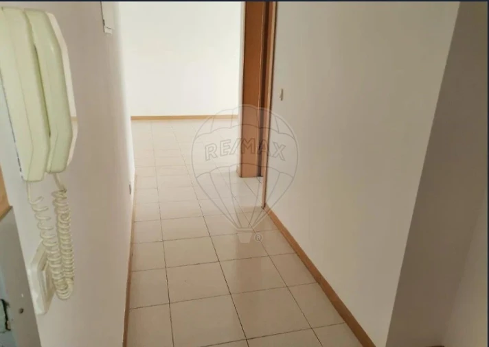 Apartamento T2 para Venda em Mina de Água Foto 6