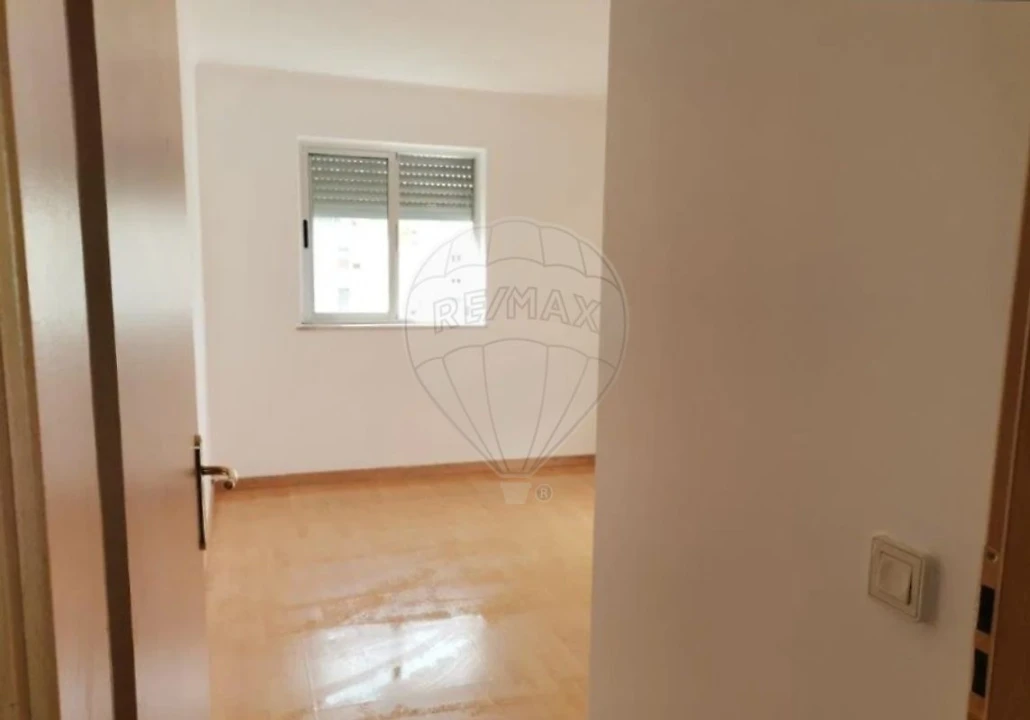 Apartamento T2 para Venda em Mina de Água Foto 3