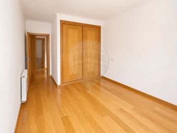 Apartamento T2 para Venda em Venteira