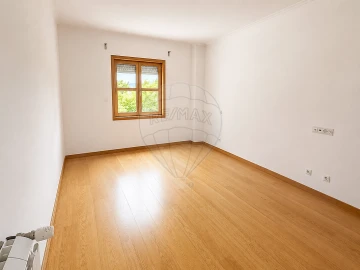 Apartamento T2 para Venda em Venteira