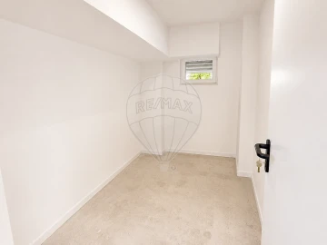 Apartamento T2 para Venda em Venteira