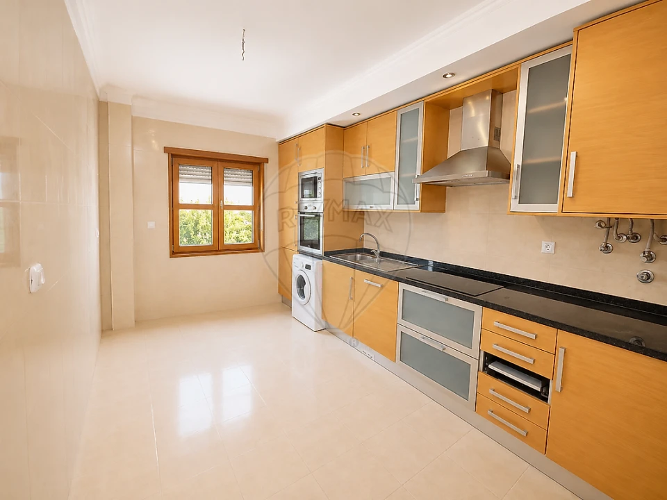 Apartamento T2 para Venda em Venteira Foto 1