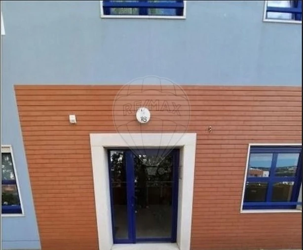 Apartamento T2 para Venda em Venteira Foto 4