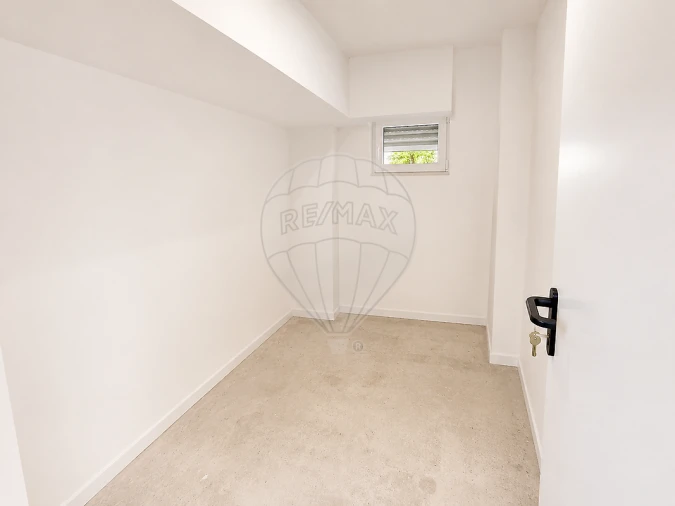 Apartamento T2 para Venda em Venteira Foto 5