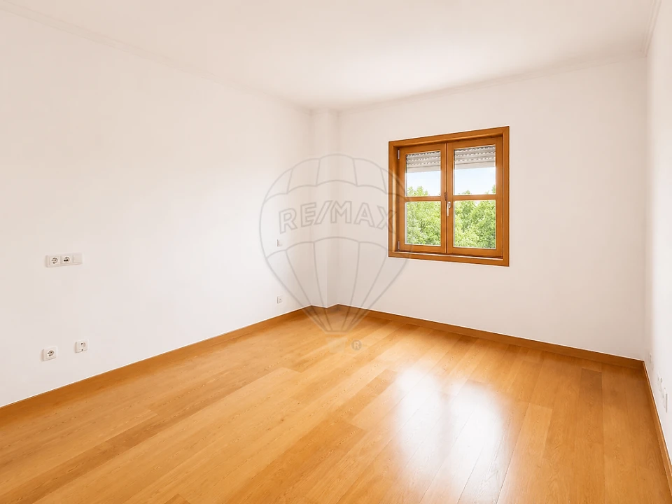 Apartamento T2 para Venda em Venteira Foto 8