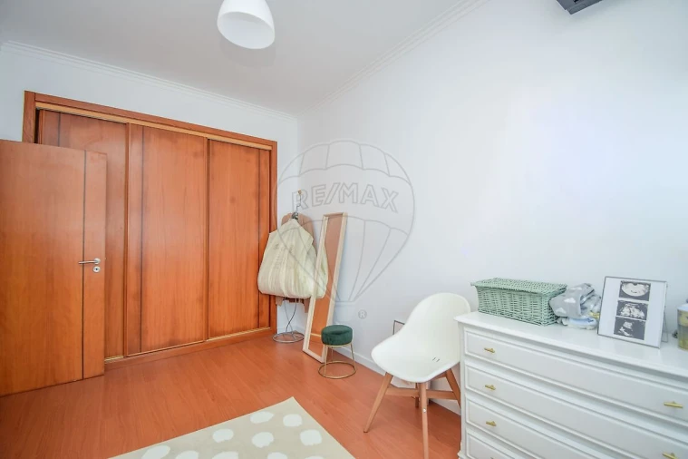 Moradia T3 para Venda em Vialonga Foto 16