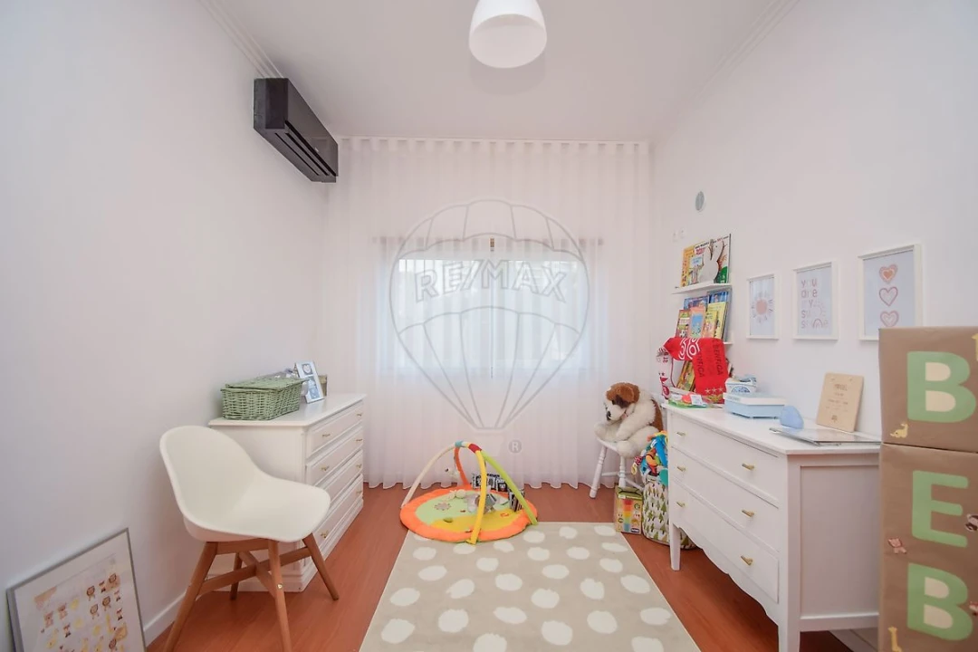 Moradia T3 para Venda em Vialonga Foto 14