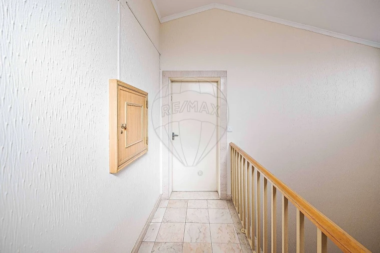 Apartamento T2 para Venda em Malveira e São Miguel de Alcainça Foto 33