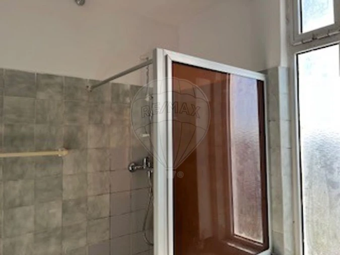 Apartamento T3 para Venda em Santo António dos Cavaleiros e Frielas Foto 5
