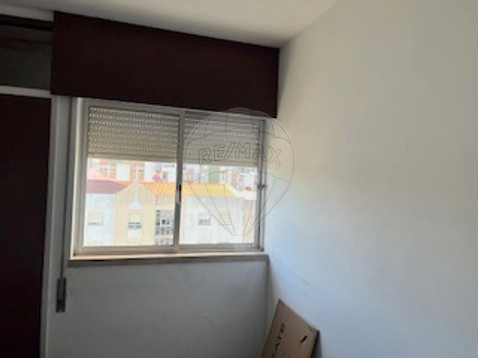 Apartamento T3 para Venda em Santo António dos Cavaleiros e Frielas Foto 6