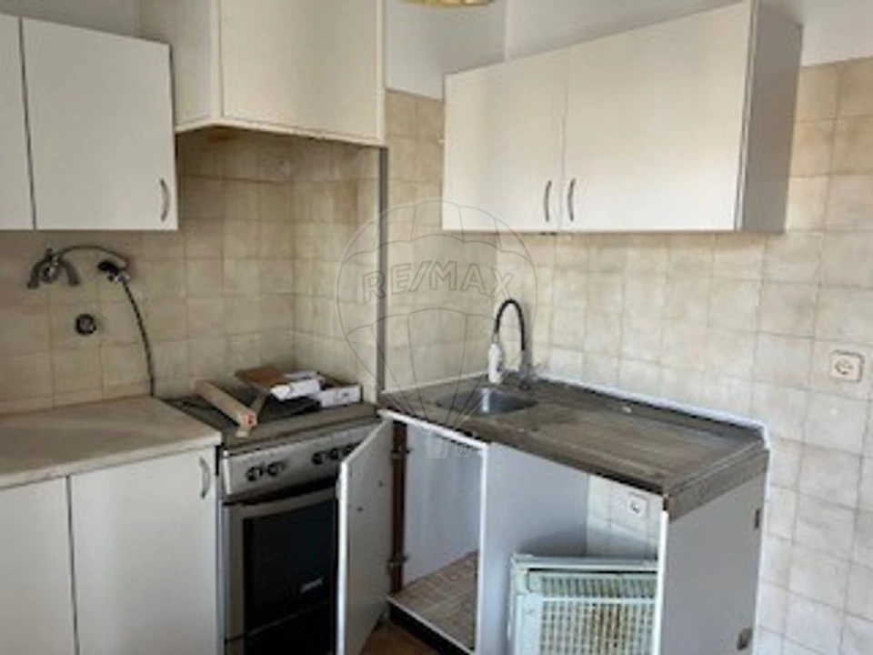 Apartamento T3 para Venda em Santo António dos Cavaleiros e Frielas Foto 14