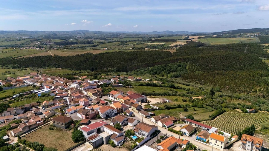 Moradia T4 para Venda em Ventosa Foto 45