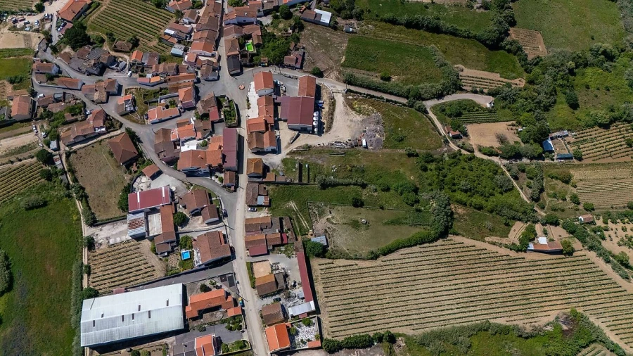 Moradia T4 para Venda em Ventosa Foto 47