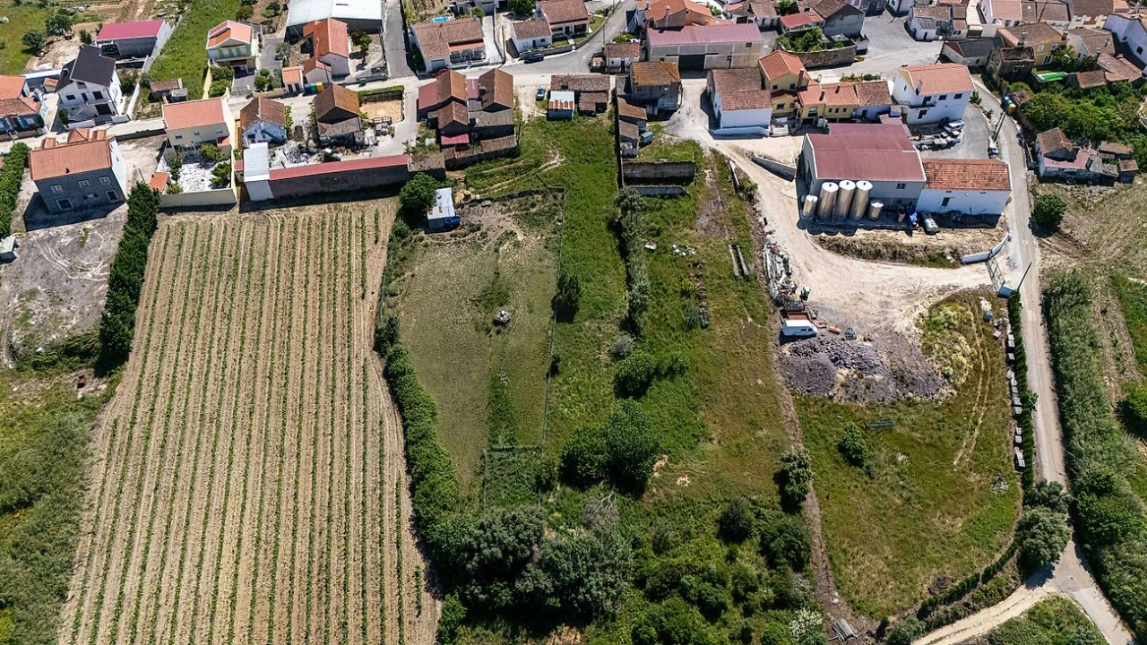 Moradia T4 para Venda em Ventosa Foto 38