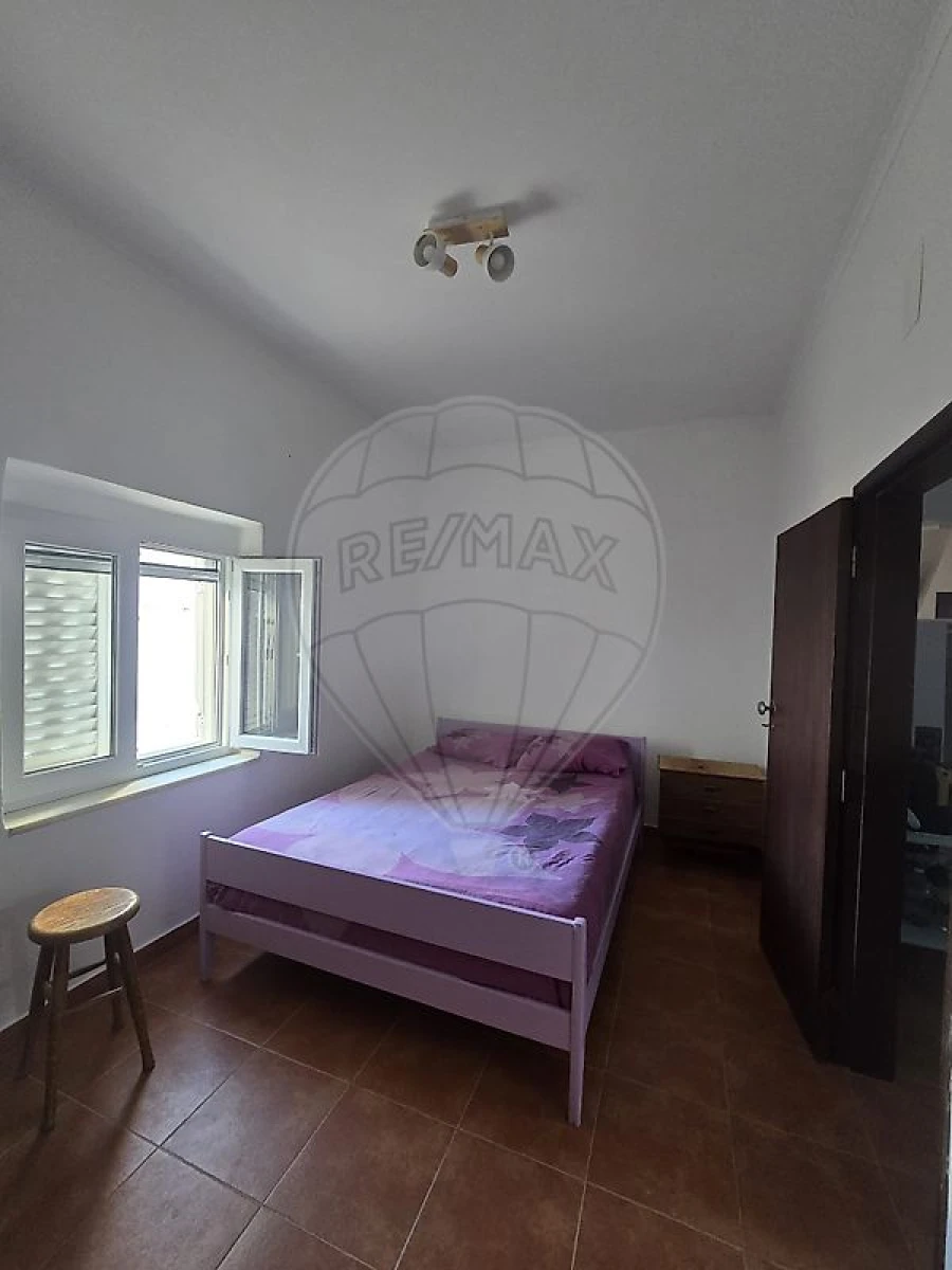 Moradia T2 para Venda em Santa Maria do Castelo e Santiago e Santa Susana Foto 7