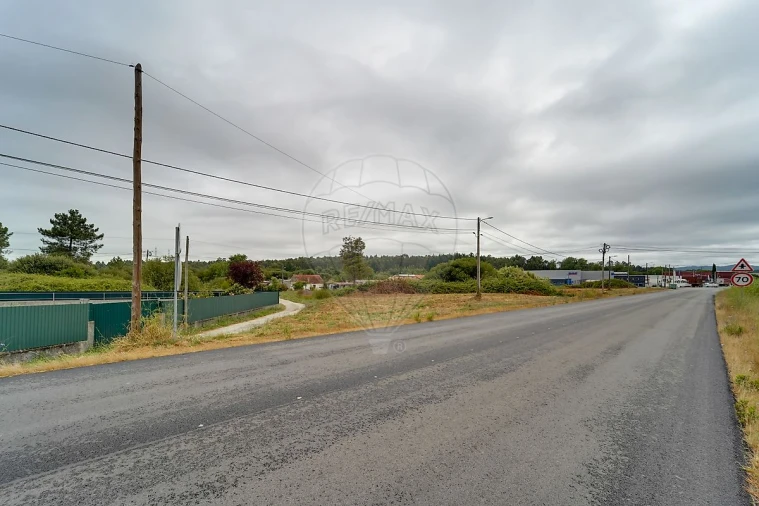 Terreno para Venda em Arcos e Mogofores Foto 3
