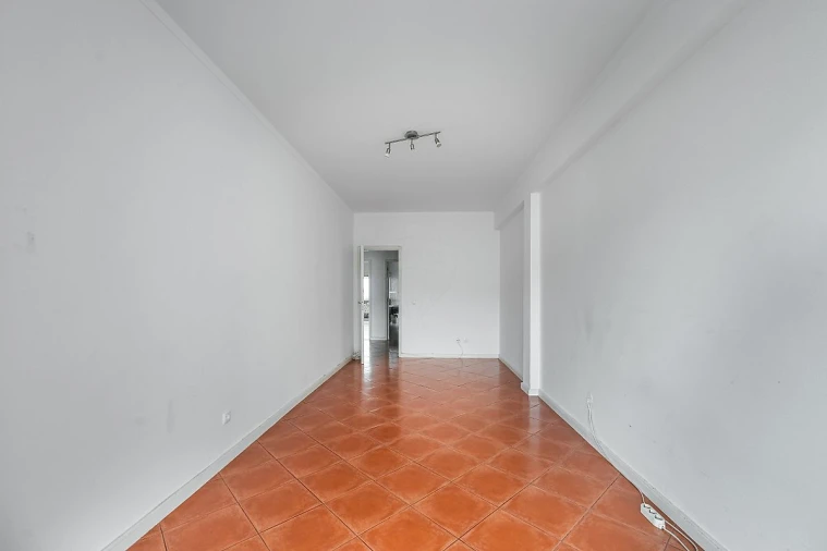 Apartamento T2 para Venda em Campanhã Foto 9
