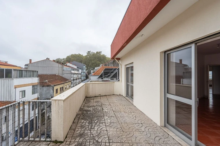 Apartamento T2 para Venda em Campanhã Foto 20