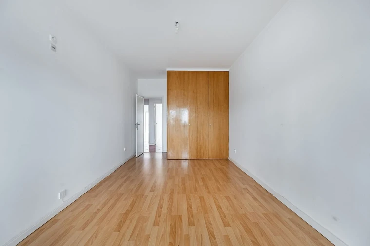 Apartamento T2 para Venda em Campanhã Foto 13