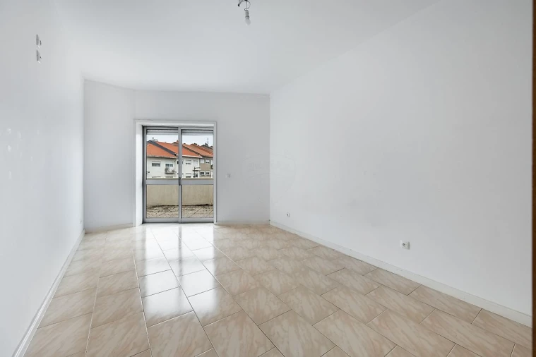 Apartamento T2 para Venda em Campanhã Foto 16