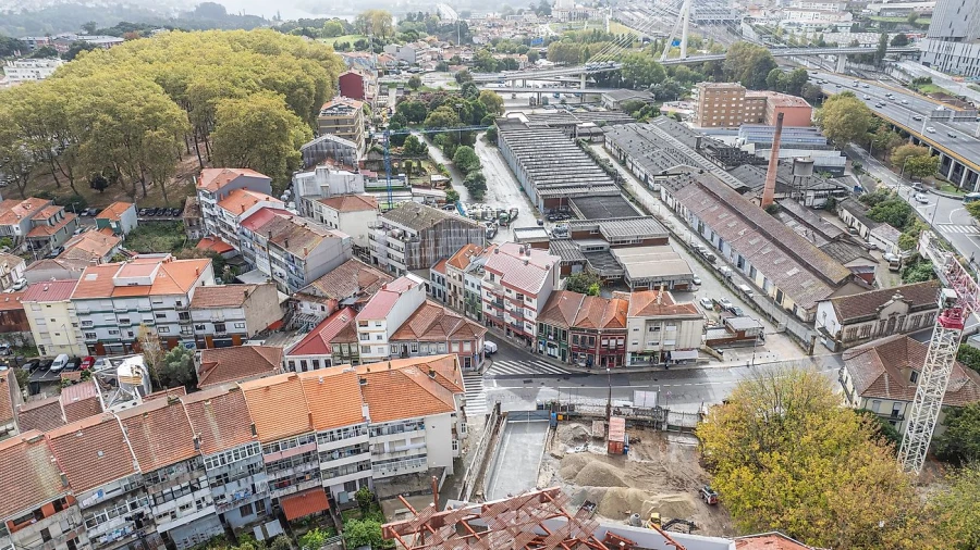 Apartamento T2 para Venda em Campanhã Foto 23