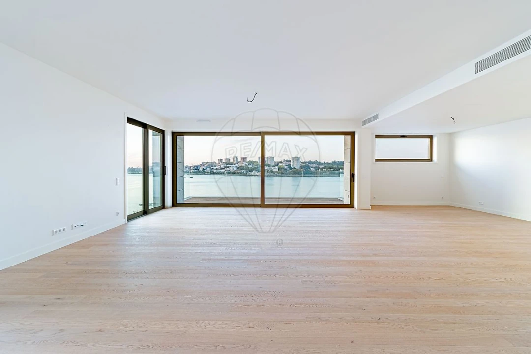 Apartamento T3 para Arrendamento em Canidelo Foto 9