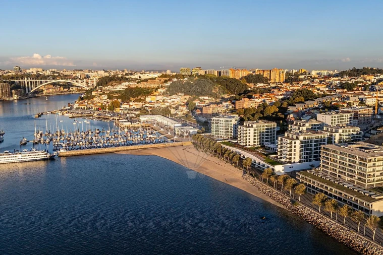 Apartamento T3 para Arrendamento em Canidelo Foto 2