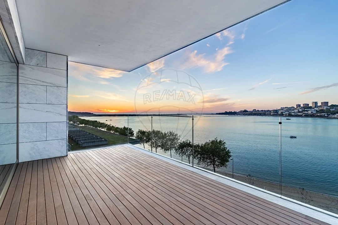 Apartamento T3 para Arrendamento em Canidelo Foto 1