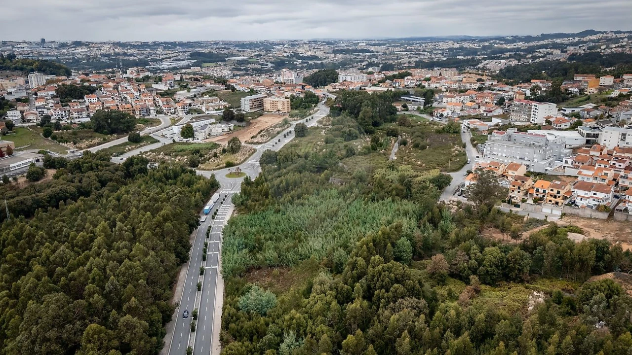 Armazém para Arrendamento em Gondomar (São Cosme), Valbom e Jovim Foto 5