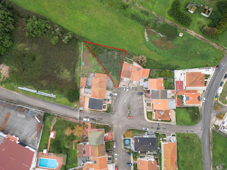 Terreno para Venda em Santo Quintino Foto 2