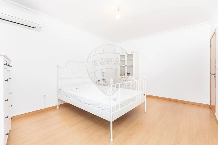 Apartamento T3 para Venda em Aveiras de Cima Foto 7