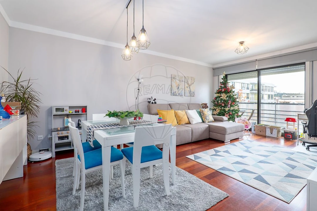 Apartamento T2 para Venda em Castêlo da Maia Foto 5